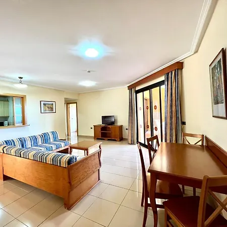 Junior Suite, With Heated Pool, Wifi, Close To Beach Apartman