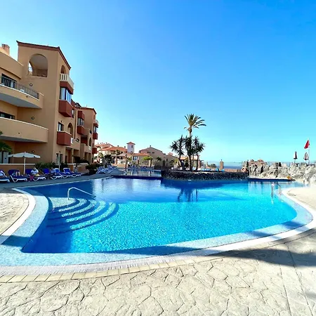 Apartment Junior Suite, With Heated Pool, Wifi, Close To Beach