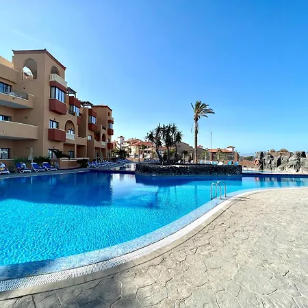 Junior Suite, With Heated Pool, Wifi, Close To Beach Apartment San Miguel de Abona