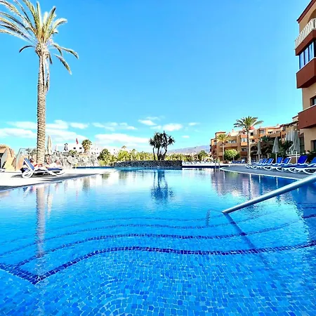 Junior Suite, With Heated Pool, Wifi, Close To Beach Apartment