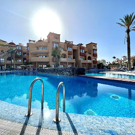 Junior Suite, With Heated Pool, Wifi, Close To Beach Apartment