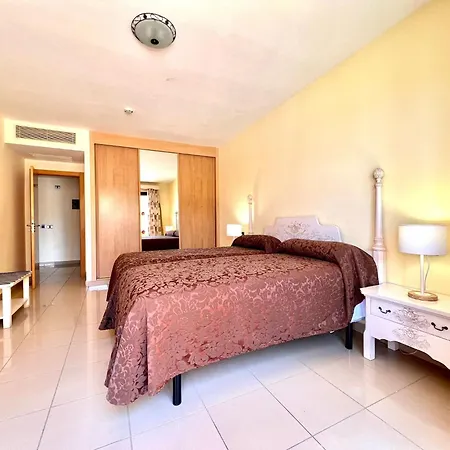 Junior Suite, With Heated Pool, Wifi, Close To Beach Apartment San Miguel de Abona