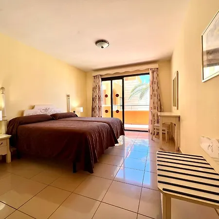 Apartment Junior Suite, With Heated Pool, Wifi, Close To Beach
